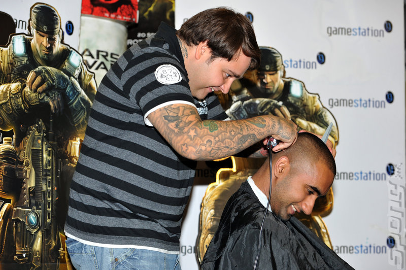 Fans Get a Close Shave for Gears of War 3 News image