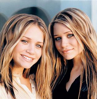 Mary Kate and Ashley: Sweet 16 Licensed to Drive - PS2 Artwork