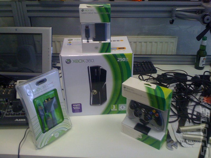 Unboxing the UK Specific Xbox 360 Slim News image