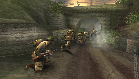 Call of Duty: Roads to Victory - PSP Screen